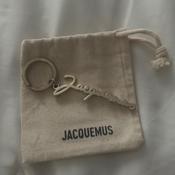 Jacquemus Scroll Logo Gold Keychain - Picture 1 of 5
